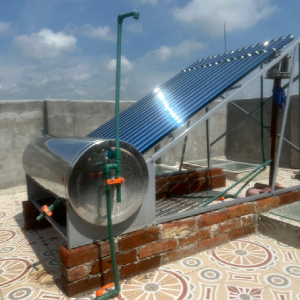 Destilador Solar de Doble Flujo 15 Tubos